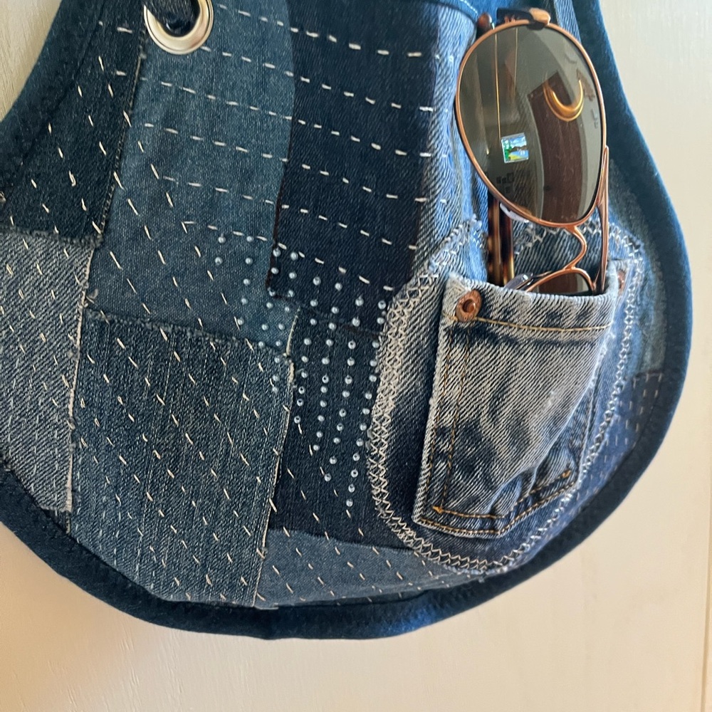 Upcycled Denim purse - Picture 7 of 9